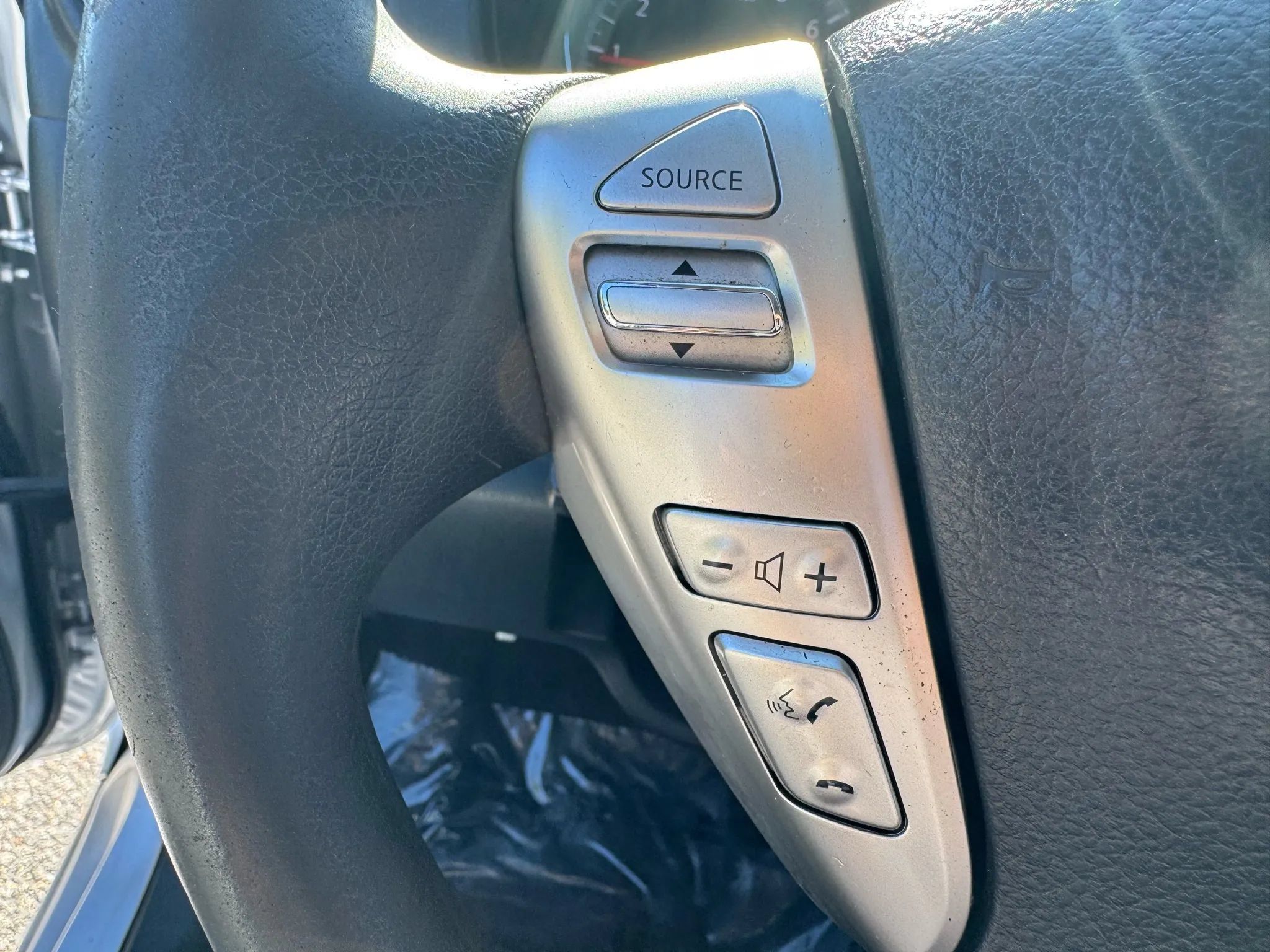 Used 2018 Nissan Versa Note S FWD image 15