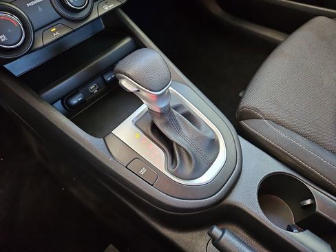 Used 2023 Kia Forte LXS image 19