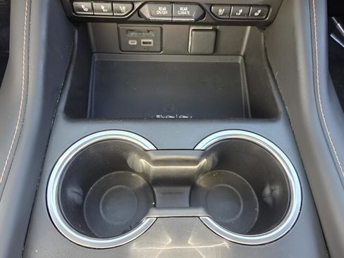 Used 2021 GMC Yukon XL AT4 w/ Rear Media and Nav Package image 17