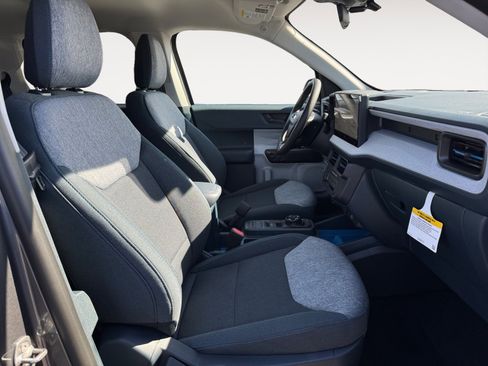 New 2025 Ford Maverick XLT image 17