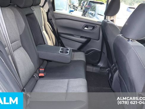 Used 2024 Nissan Rogue SV FWD image 22