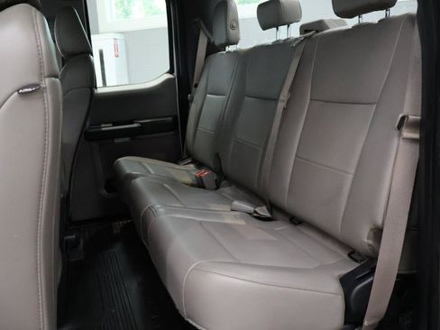 Used 2017 Ford F250 XL w/ Power Equipment Group AWD/4WD image 12