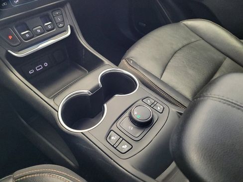 Used 2019 GMC Terrain SLT w/ Preferred Package FWD image 26