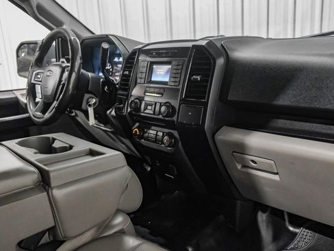Used 2017 Ford F150 XL w/ Equipment Group 101A Mid RWD image 12
