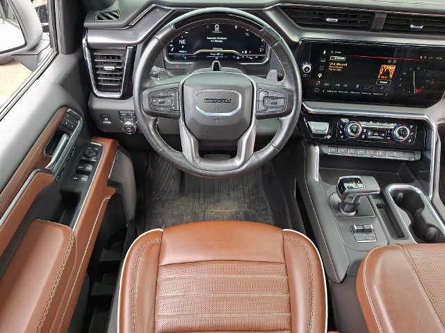 Used 2025 GMC Sierra 1500 Denali Ultimate AWD/4WD image 3