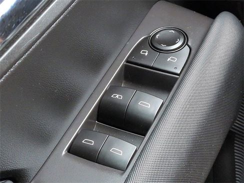 Used 2023 Chevrolet Colorado Z71 w/ Z71 Convenience Package 2 image 24