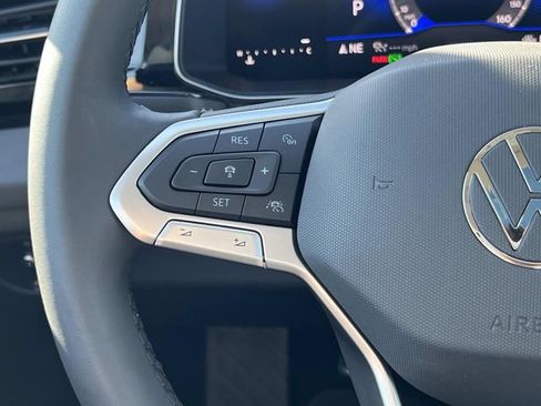 New 2026 Volkswagen Jetta SE FWD image 15