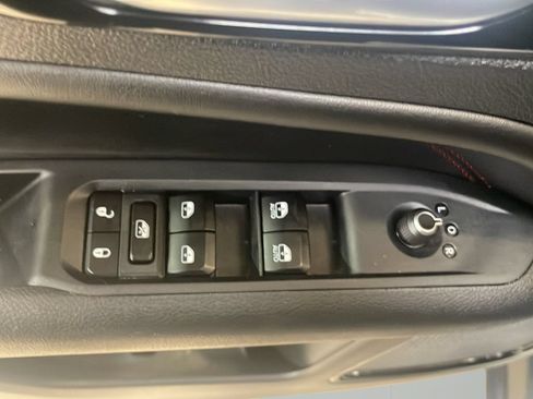 Certified 2025 Jeep Compass Trailhawk AWD/4WD image 13
