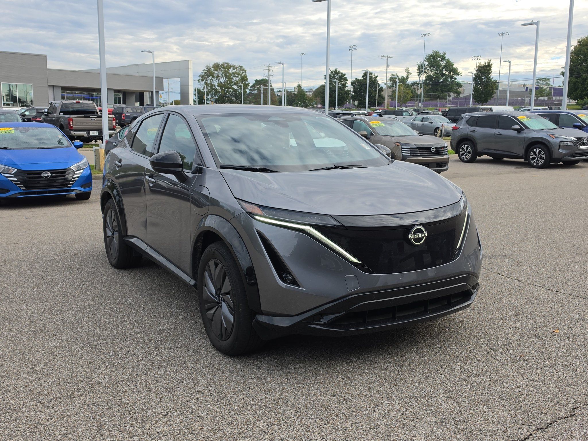 Used 2023 Nissan Ariya AWD image 1