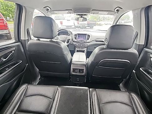 Used 2023 GMC Terrain SLT image 11