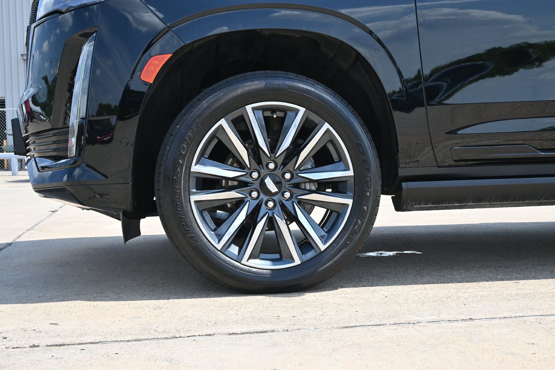 Used 2021 Cadillac Escalade Sport w/ Driver Assist Tech Package RWD image 31