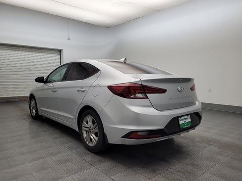 Used 2019 Hyundai Elantra SEL image 5