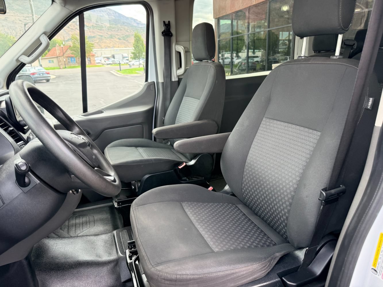 Used 2022 Ford Transit 350 XL RWD image 21