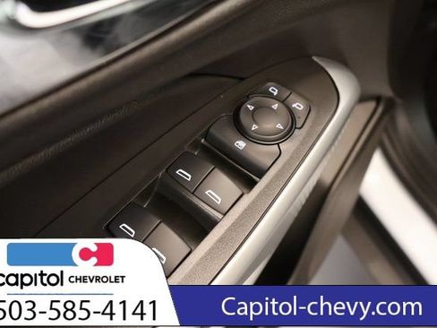 Used 2025 Chevrolet Trax LS FWD image 12