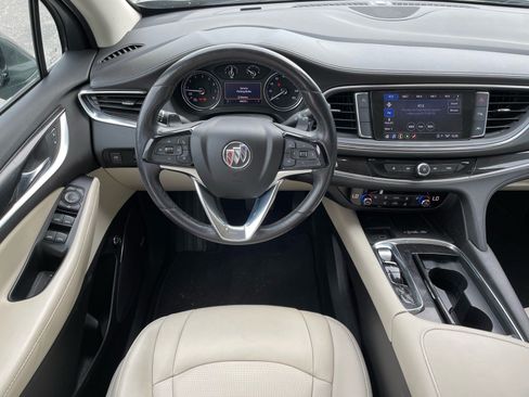 Used 2023 Buick Enclave Essence w/ Experience Buick Package FWD image 9