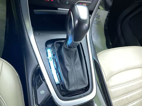 Used 2018 Ford Edge SEL w/ Equipment Group 201A image 25