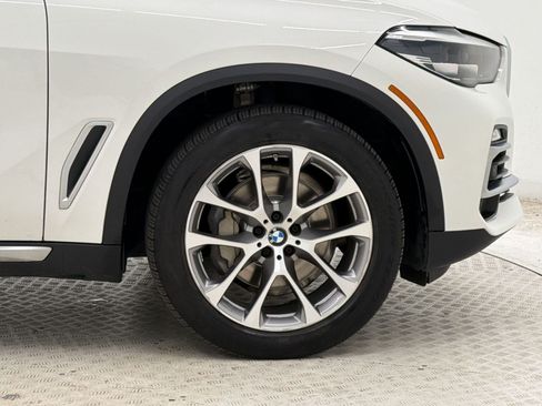 Used 2019 BMW X5 xDrive40i w/ Premium Package 2 AWD/4WD image 13