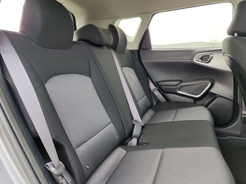 Used 2024 Kia Soul LX w/ Option Group 015 image 17
