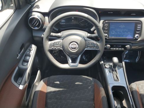 Certified 2023 Nissan Kicks SR image 16