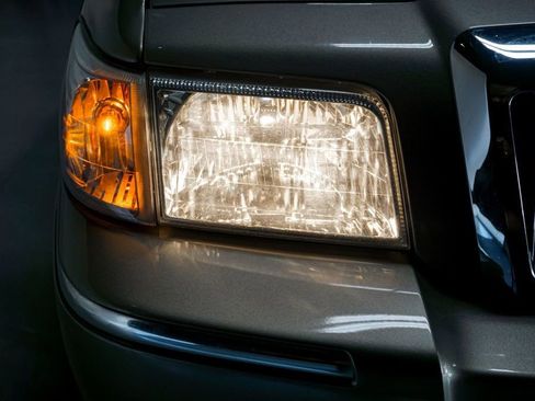 Used 2006 Mercury Grand Marquis LS image 65