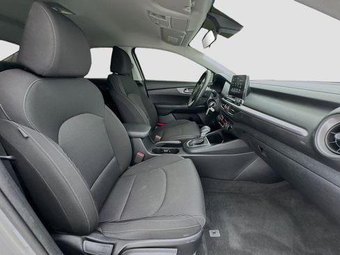 Used 2019 Kia Forte LXS image 18