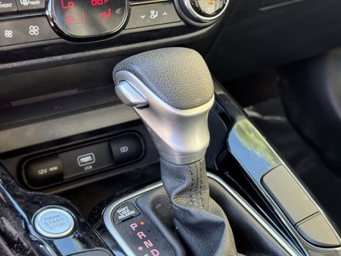 Certified 2022 Kia Soul S image 24