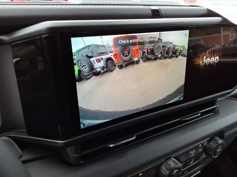 New 2025 Jeep Wrangler Unlimited Rubicon image 22