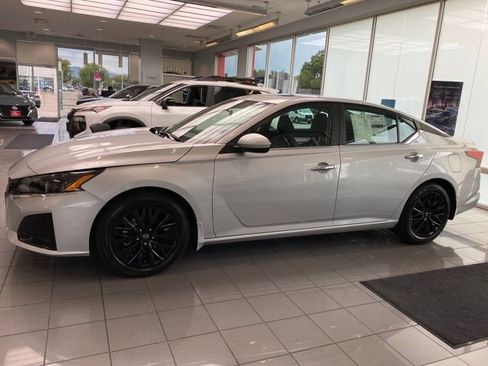 New 2025 Nissan Altima 2.5 SV w/ SV Special Edition Package image 4