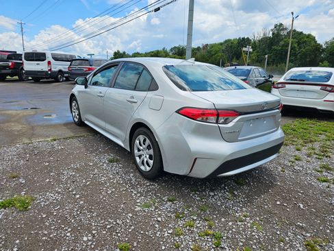 Used 2022 Toyota Corolla LE FWD image 15