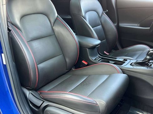 Used 2018 Hyundai Elantra GT Sport w/ Sport Tech Package 04 FWD image 10