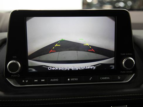 Used 2023 Nissan Rogue SV AWD/4WD image 23