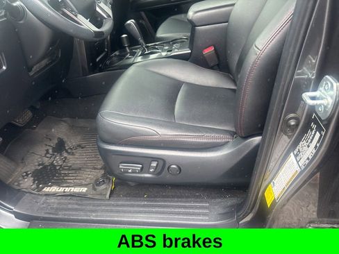 Used 2020 Toyota 4Runner Venture w/ Moonroof Package image 8