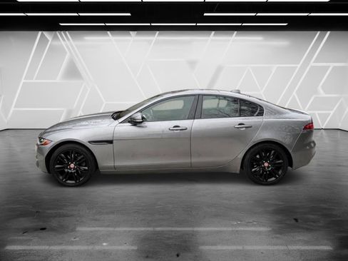 Used 2020 Jaguar XE S image 7