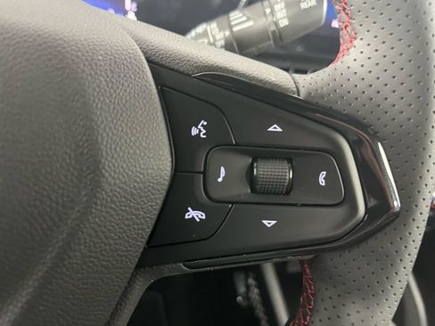 New 2026 Chevrolet Trax RS w/ Sunroof Package image 32