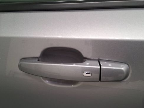 Used 2024 GMC Terrain SLT FWD image 10