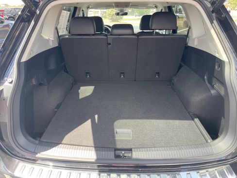 Used 2024 Volkswagen Tiguan Wolfsburg Edition image 14