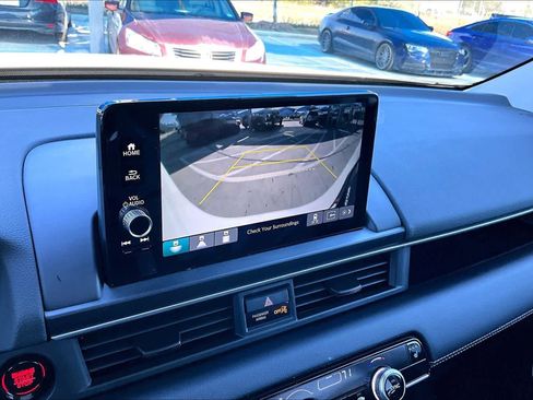 Used 2025 Honda Pilot EX-L image 26