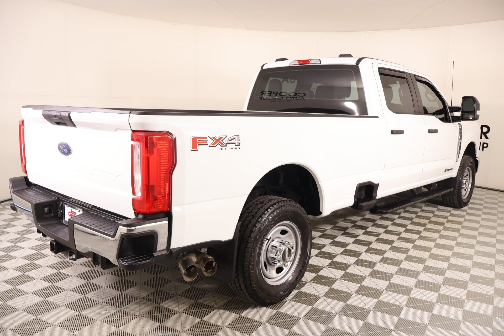 Used 2025 Ford F350 XL w/ FX4 Off-Road Package AWD/4WD image 19