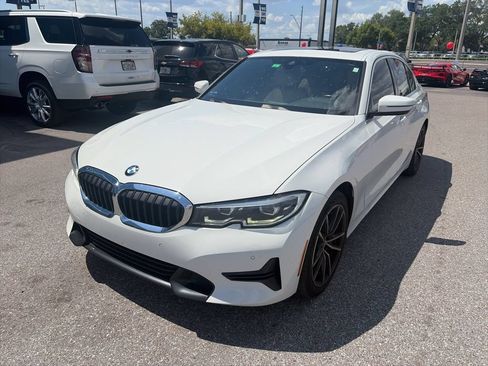 Used 2021 BMW 330i Sedan w/ Convenience Package RWD image 2