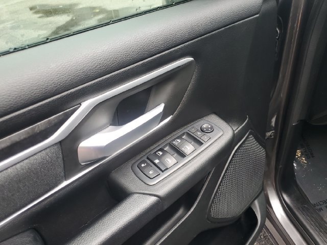 Used 2020 RAM 1500 Big Horn RWD image 12