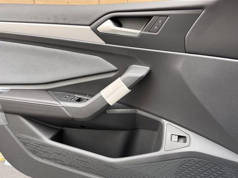 New 2025 Volkswagen Jetta SE image 21