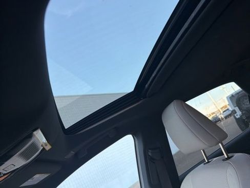 Used 2025 Lexus RX 350 Premium image 16