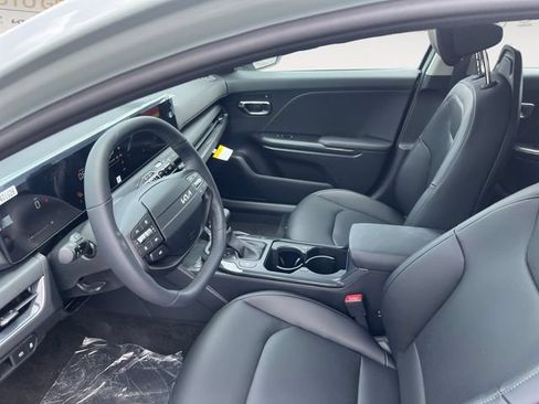New 2026 Kia K4 EX FWD image 9