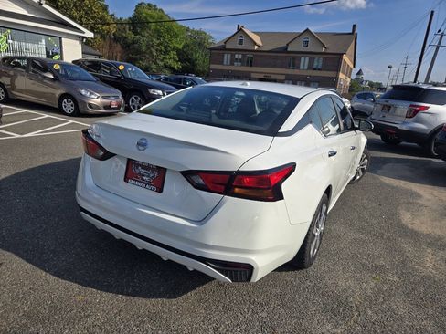 Used 2020 Nissan Altima 2.5 S FWD image 5