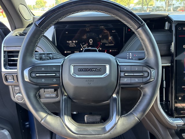 Used 2026 GMC Yukon Denali Ultimate AWD/4WD image 32