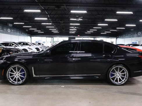 Used 2022 BMW ALPINA B7 xDrive image 2