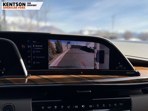 Used 2024 Cadillac Escalade Sport Platinum w/ LPO, ONYX Package image 35