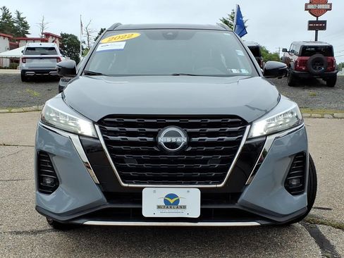 Used 2022 Nissan Kicks SR FWD image 8