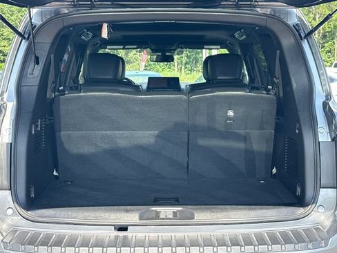 Used 2024 Nissan Armada SL w/ Midnight Edition Package RWD image 18