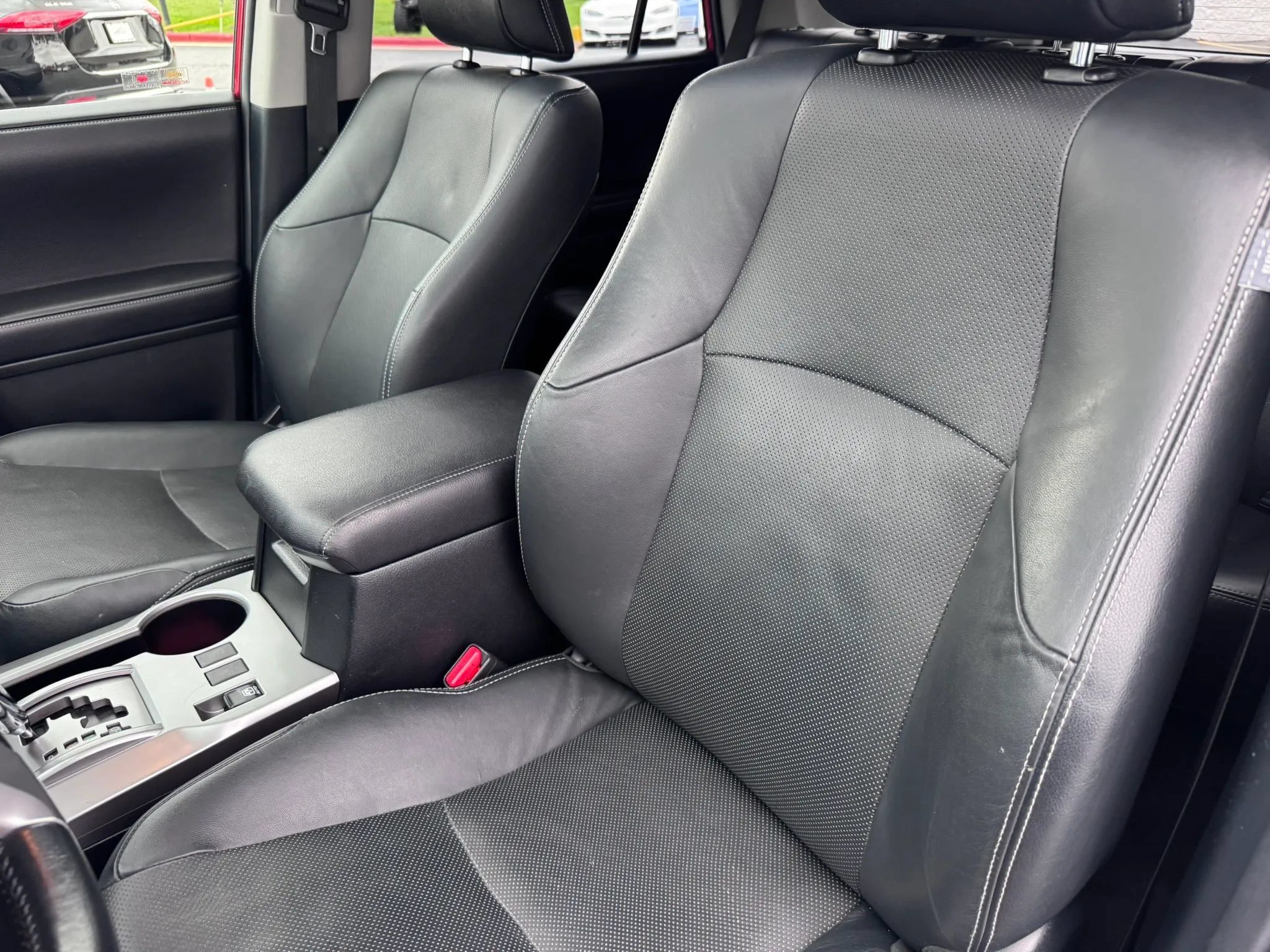 Used 2016 Toyota 4Runner Limited AWD/4WD image 18